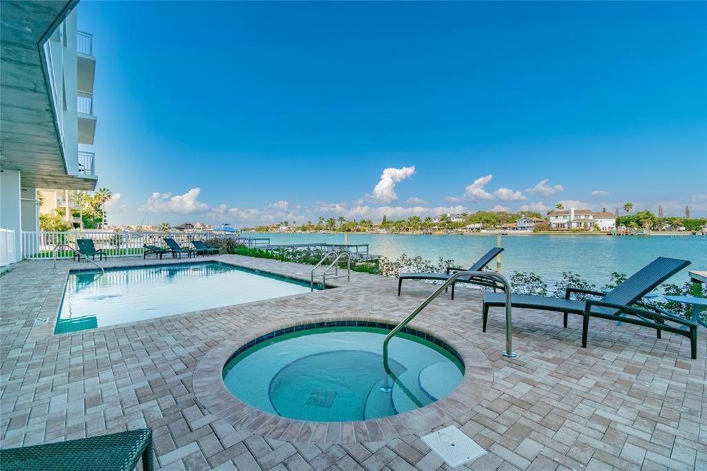 Oceana 305 East Villa St. Pete Beach Ngoại thất bức ảnh